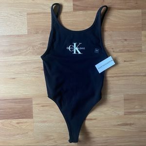 CALVIN KLEIN// bodysuit